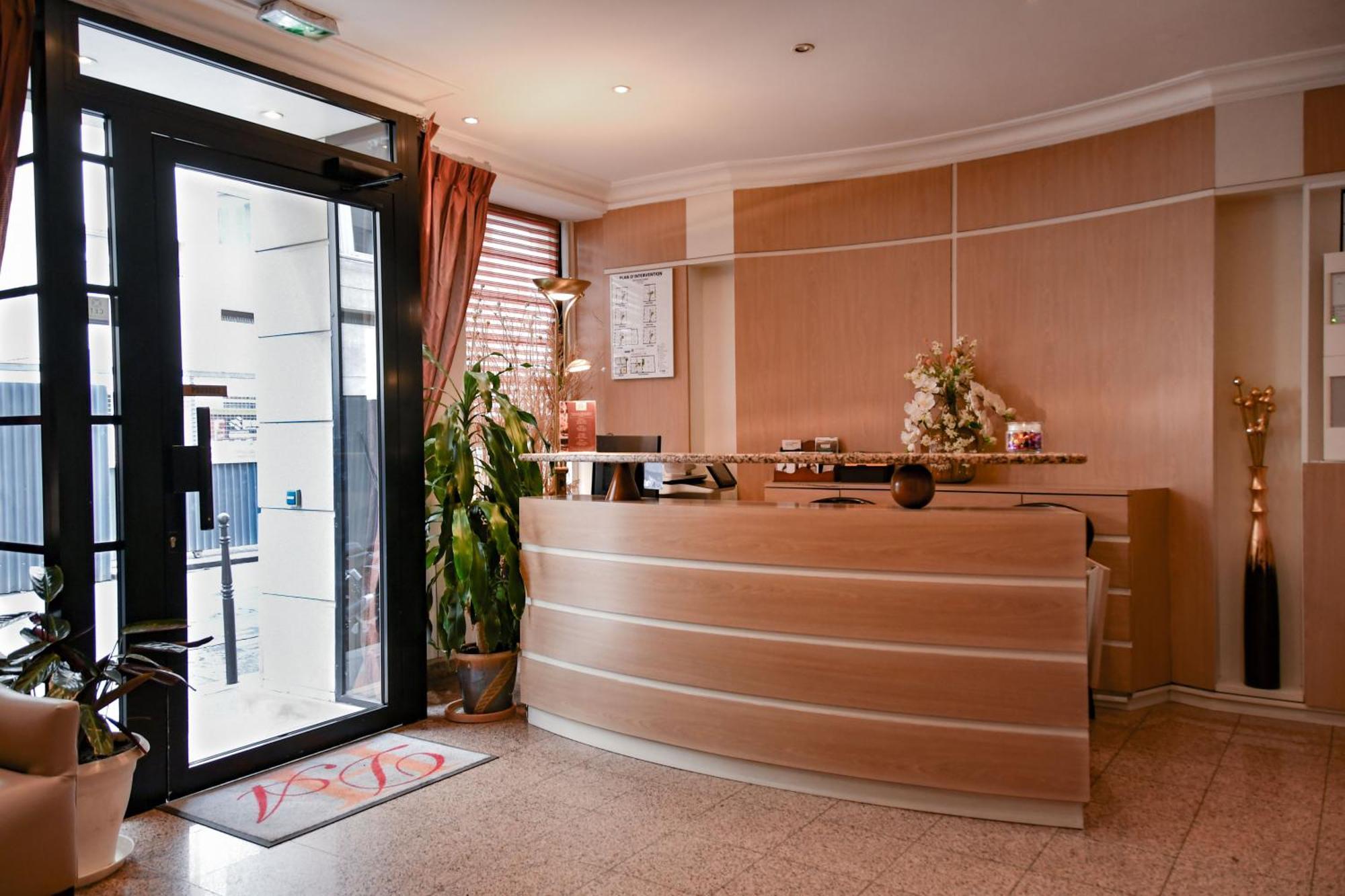 Hotel Des Deux Avenues Paryż Zewnętrze zdjęcie