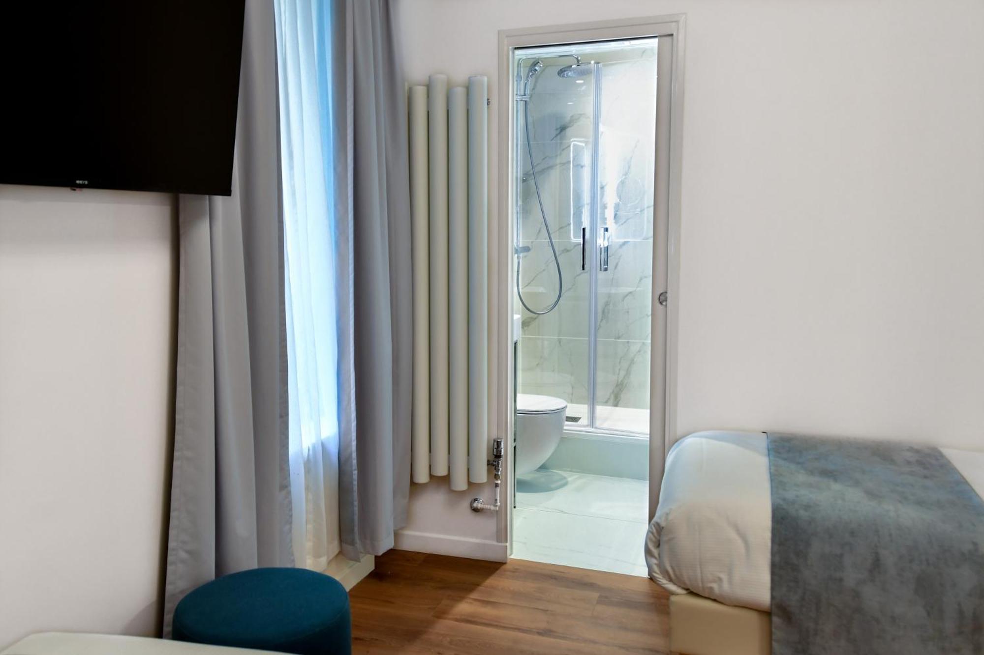 Hotel Des Deux Avenues Paryż Zewnętrze zdjęcie